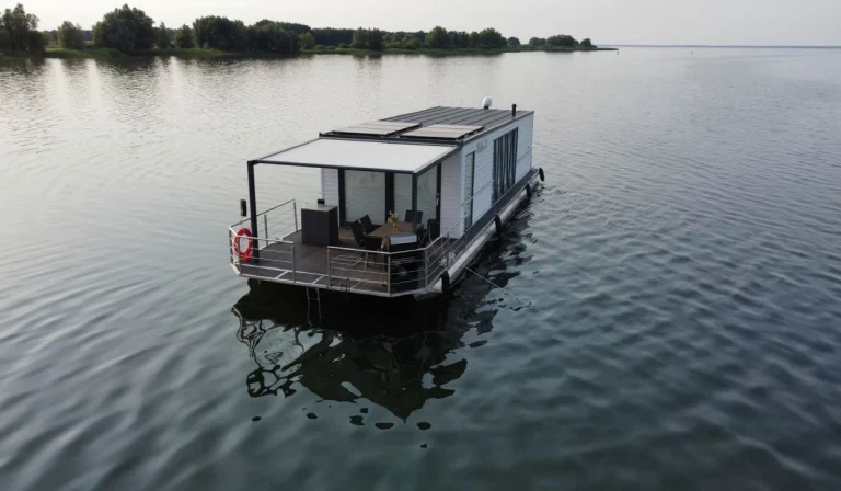 bungalowboot mieten mecklenburgische seenplatte